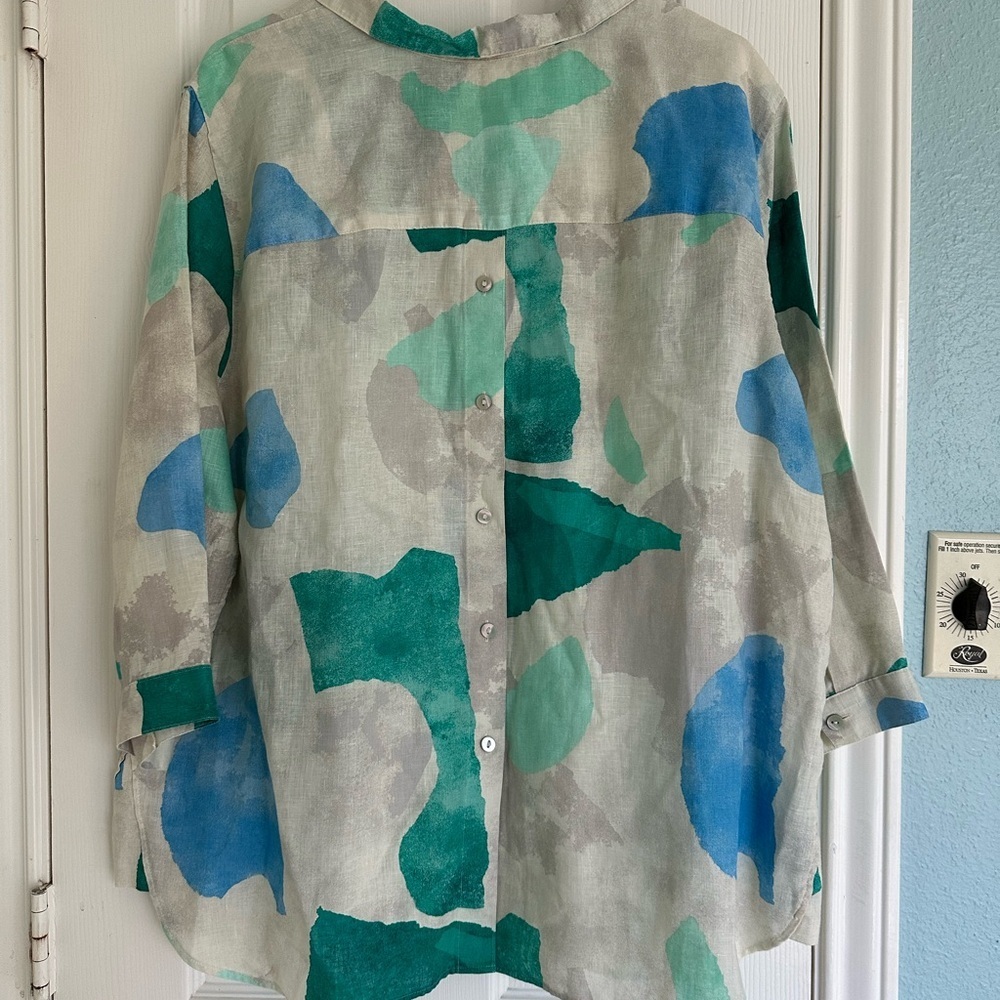 CHICO’S Size 3.5 US 18 No Iron Linen Print Button Back Tunic Top 3/4 Sleeves - Picture 3 of 4